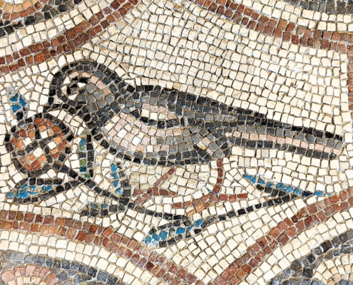 Hausspatz auf einem römischen Mosaik in Lod Wikimedia